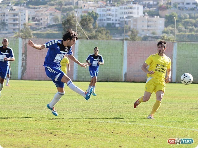 בדש הרים (ארנון לוי)